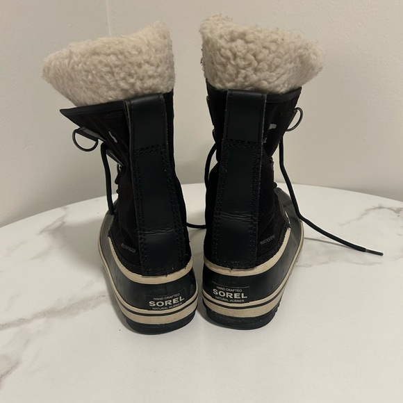 Sorel Boots! - Picture 4 of 5
